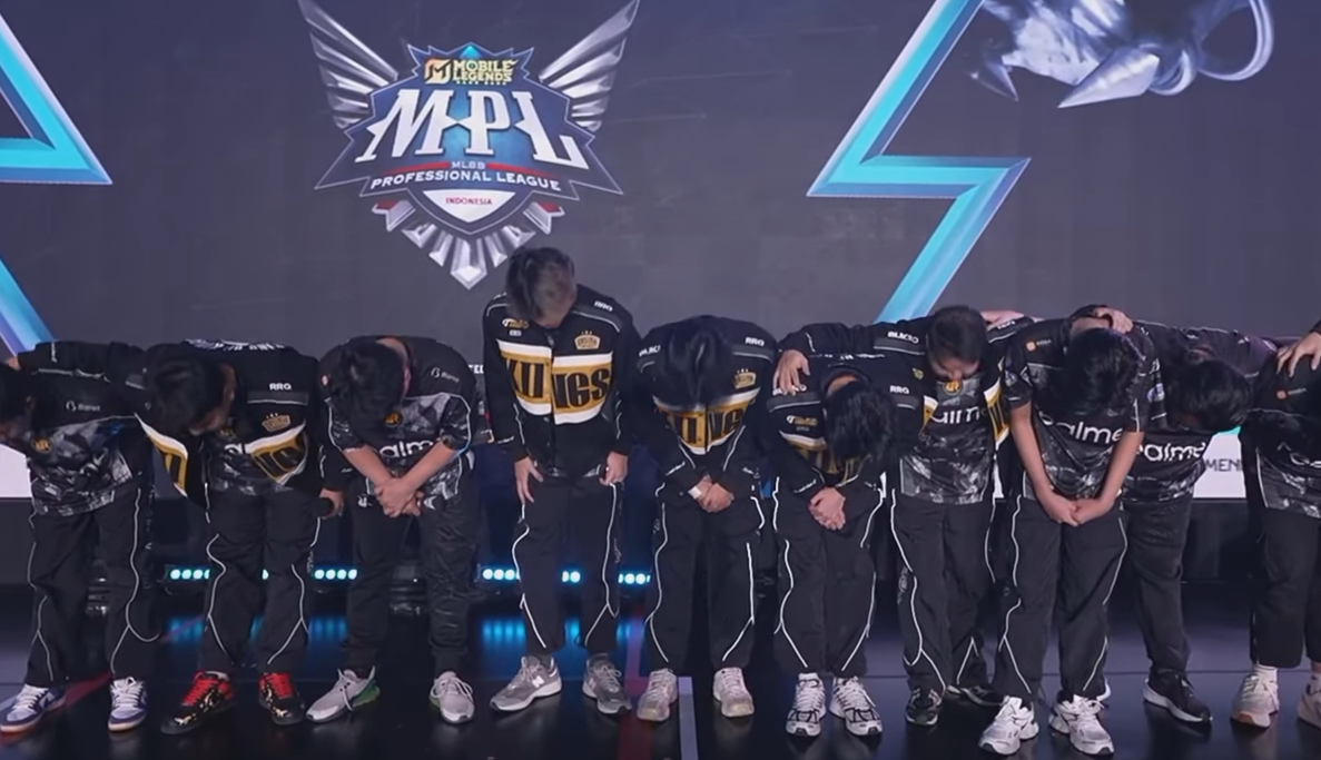 RRQ Hoshi resmi gagal melangkah ke babak playoff MPL ID Season 16.