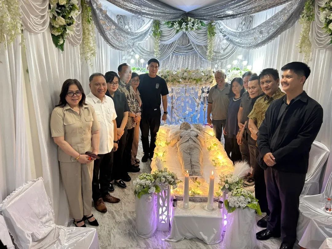 Suasana di rumah duka Almarhum Rico Pandey, kakak dari Deril Pandey.
