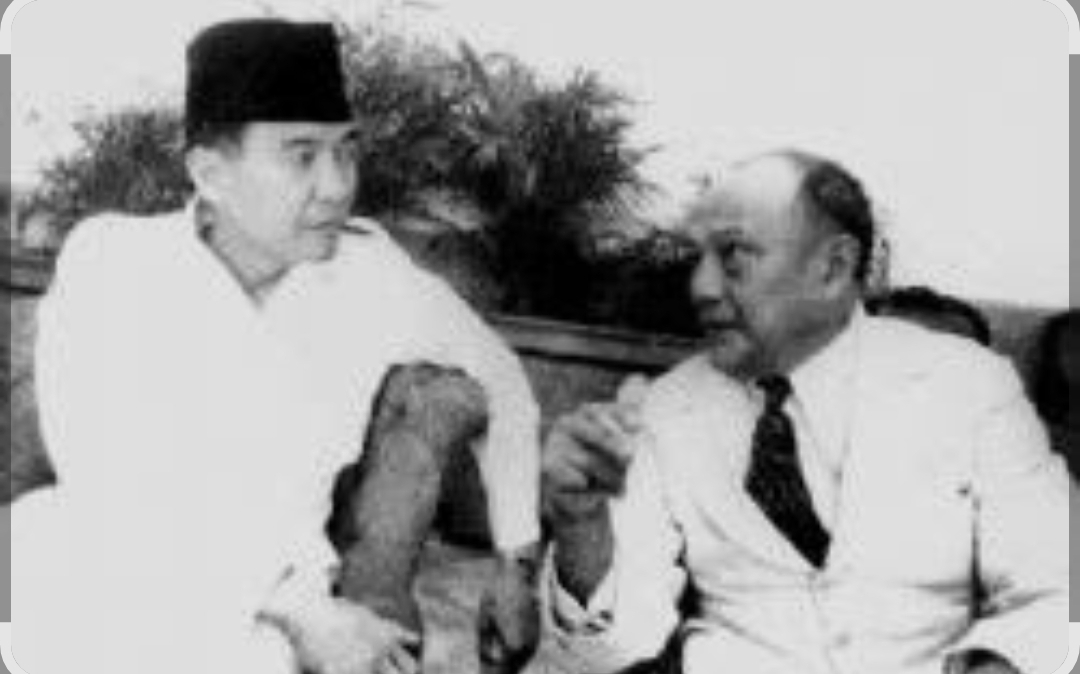 Sam Ratulangi dan Proklamator Ir Soekarno
