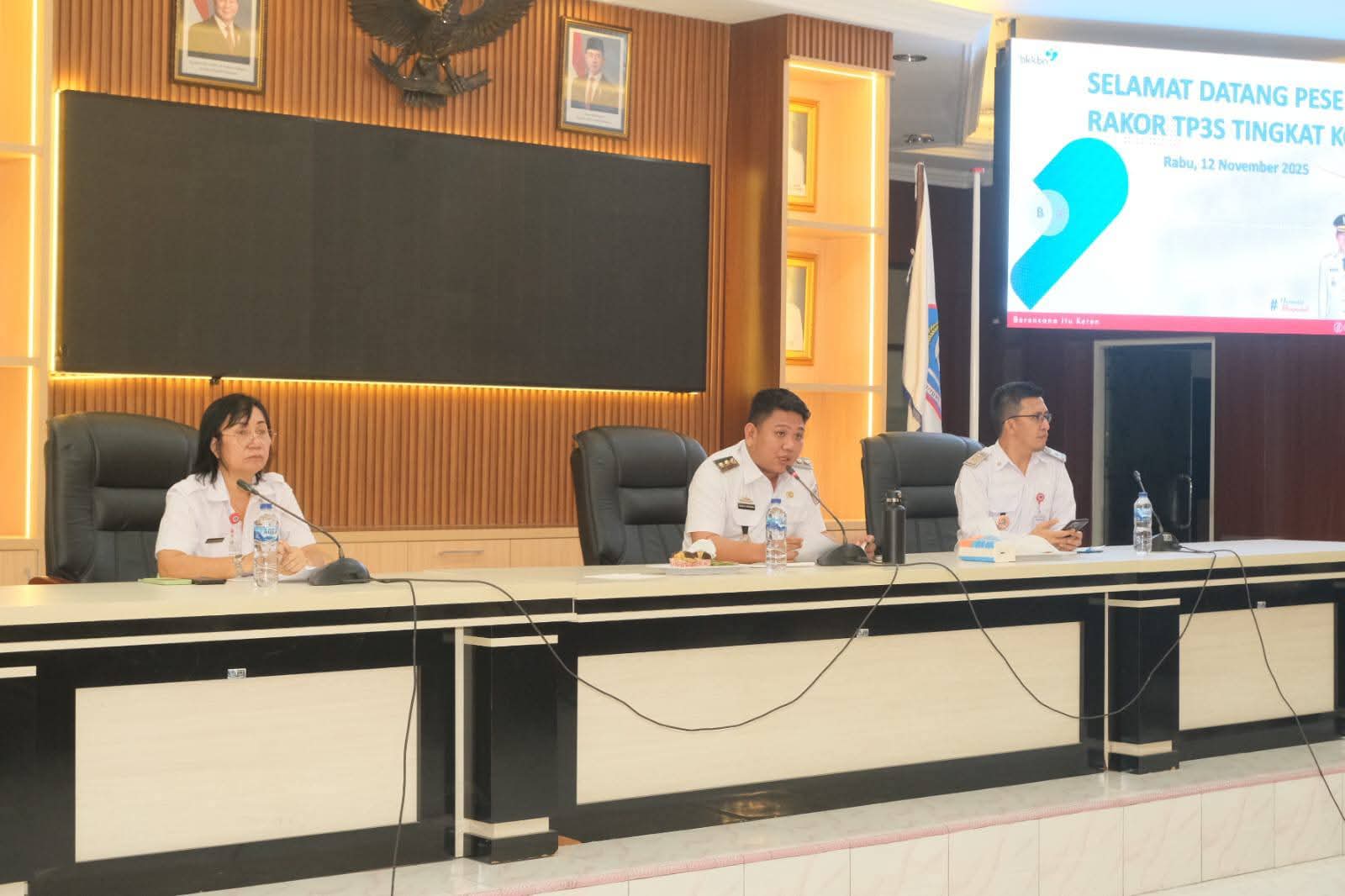 Wakil Wali Kota Bitung Randito Maringka memimpin rapat koordinasi TP3S.(Dok Istimewa)