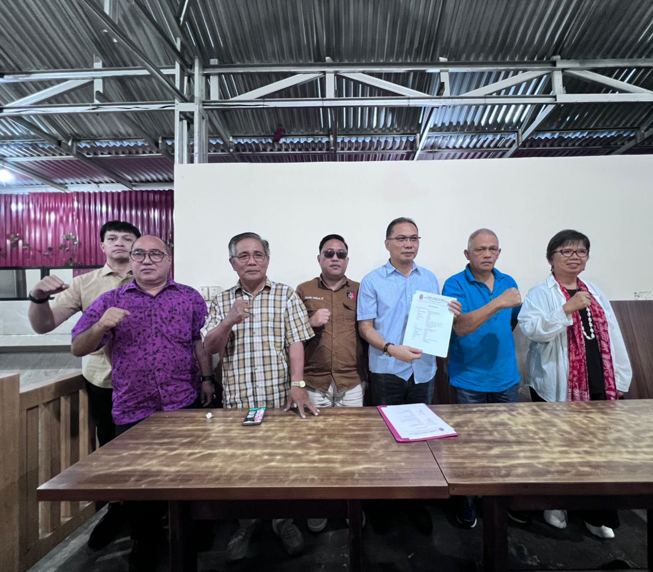 Pdt Ricky Tafuama dan tim penasehat hukum, siapkan bukti kuat dalam sidang gugatan asal-usul uang Rp5,2 miliar.