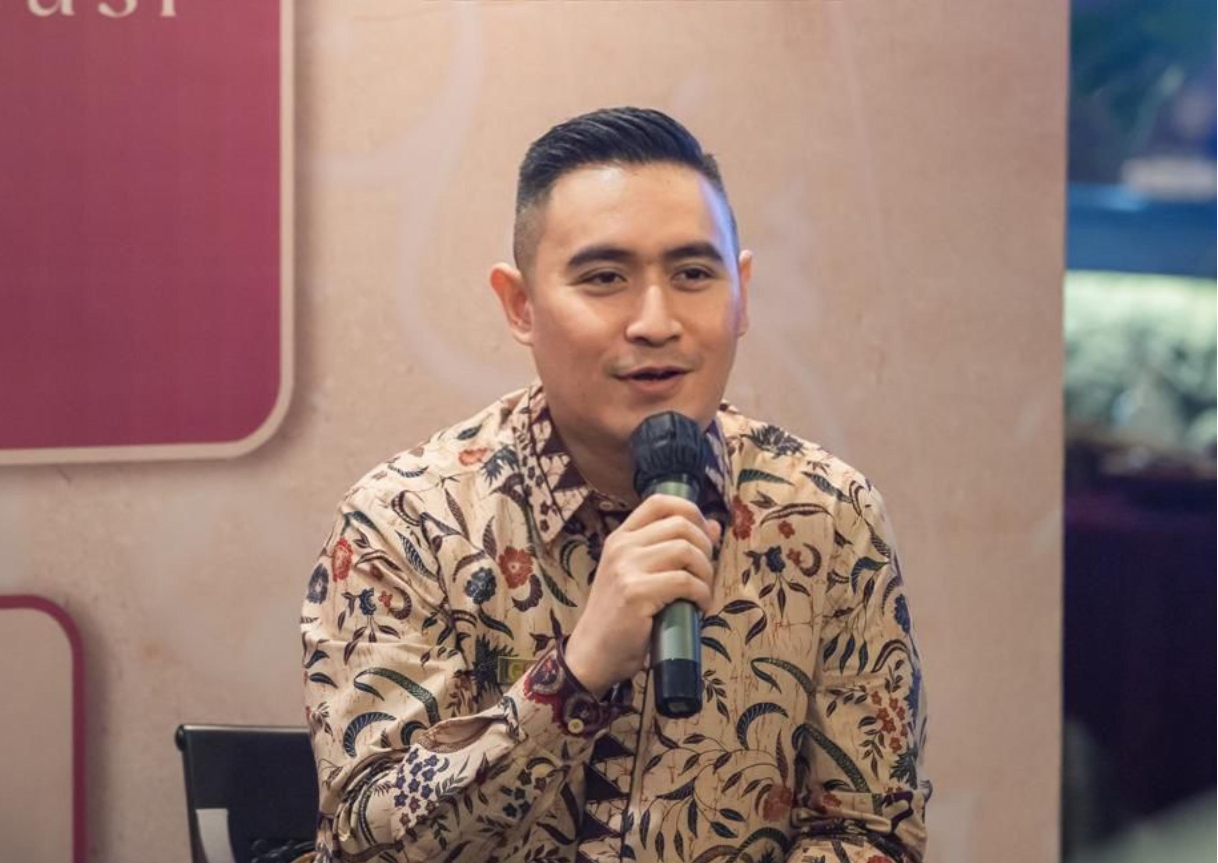Dr. dr. Ray Wagiu Basrowi, MKK