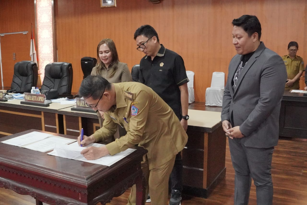 Penandatanganan nota kesepakatan nota kesepakatan KUA-PPAS tahun anggaran 2026.(Dok Istimewa)