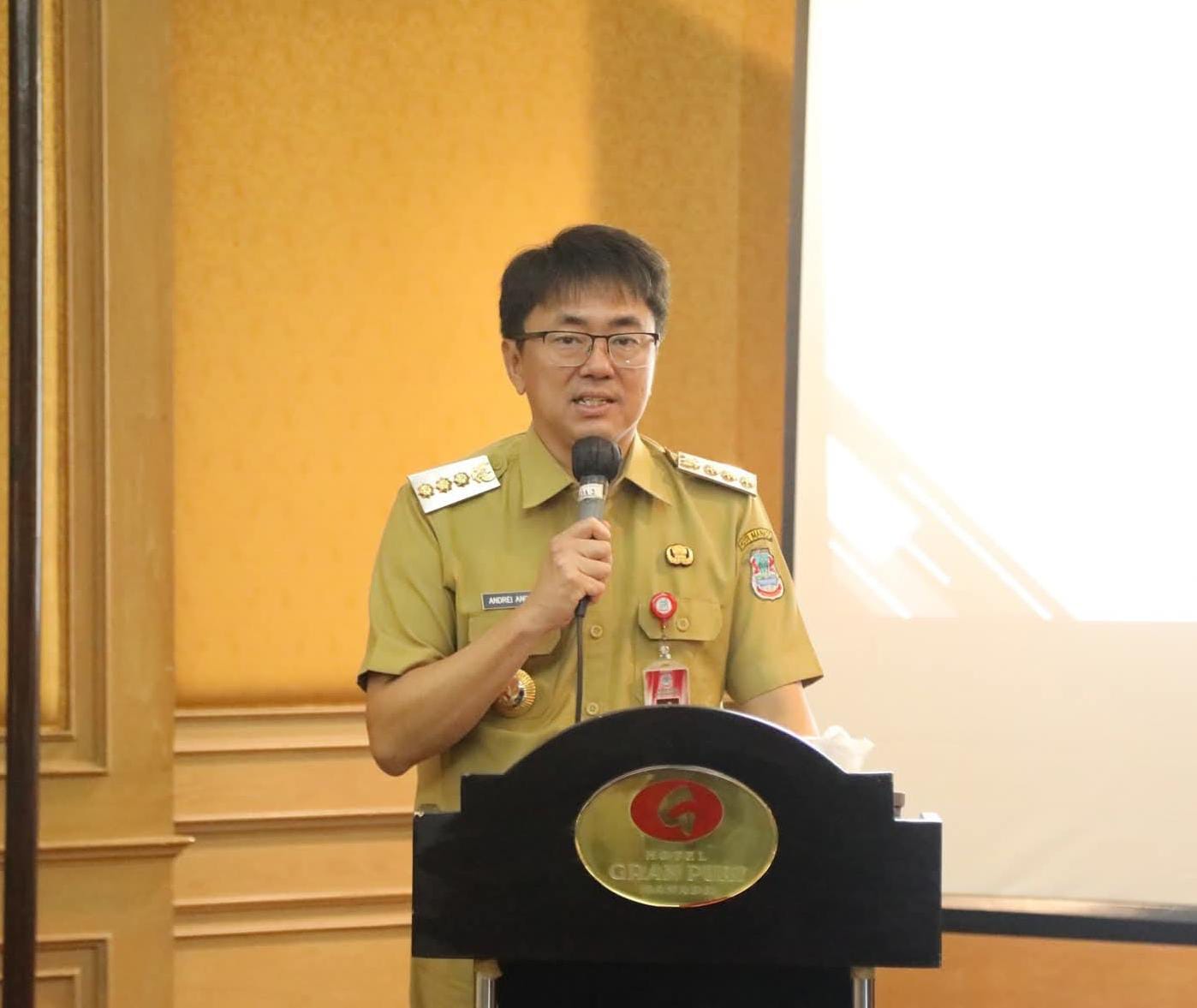 Andrei Angouw