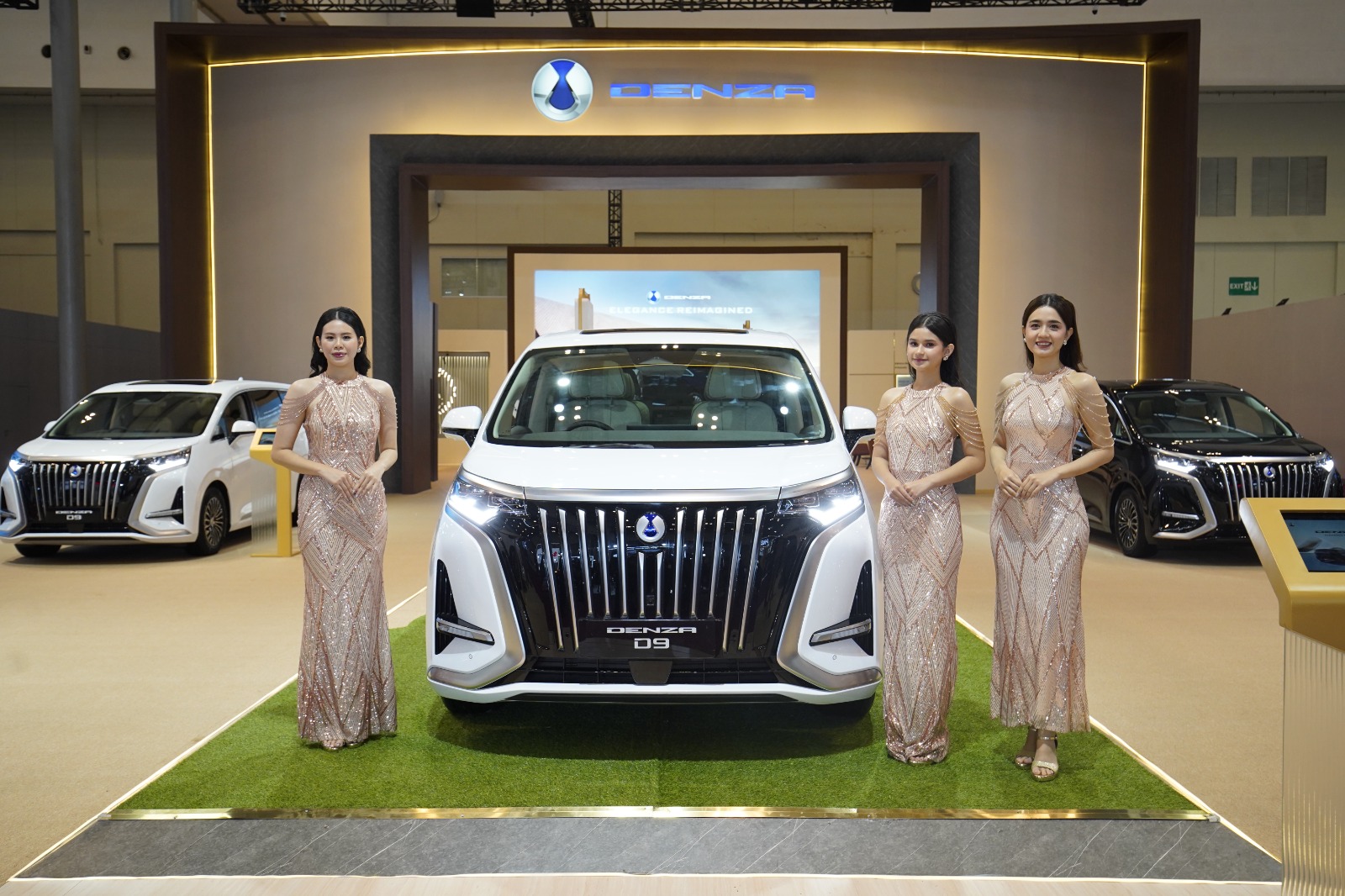 Baru Setahun di Indonesia, DENZA Sudah Jadi Penguasa EV Premium di GJAW 2025