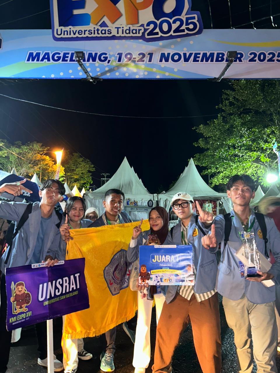 BANGGA: Tim P2MW FMIPA Unsrat saat mengikuti KMI Expo 2025 di Universitas Tidar Magelang.