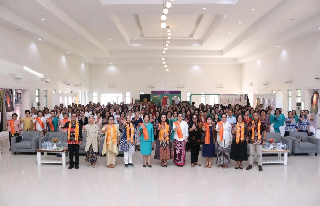 Seminar dihadiri sekitar 300 peserta