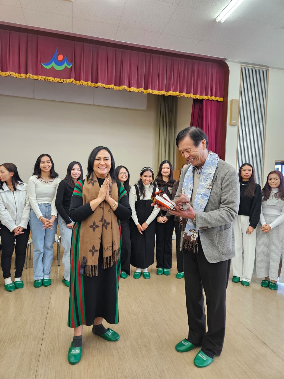 Ketua TP PKK Ny Anik Yulius Selvanus saat berada di Jepang.