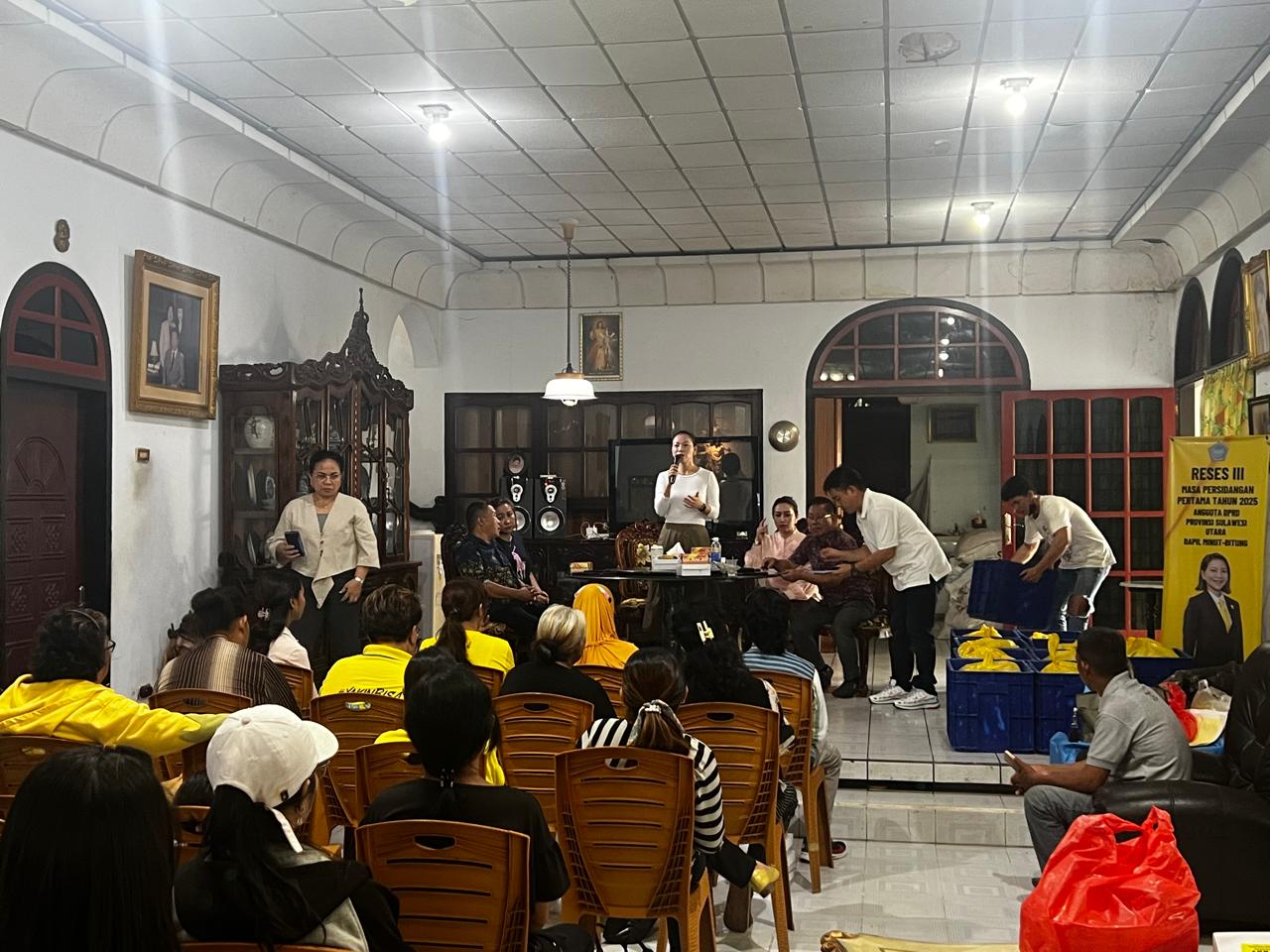 Cindy Wurangian menggelar reses di Kota Bitung.