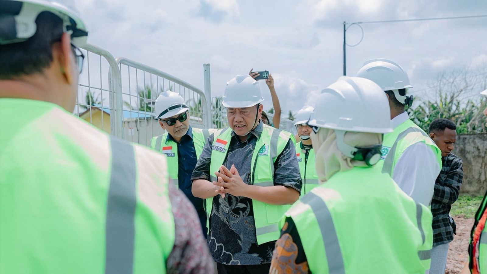 Papua akhirnya nikmati internet cepat berkat satelit LEO Telkomsat yang resmi membuka akses digital hingga pelosok Merauke demi pemerataan jaringan nasional.