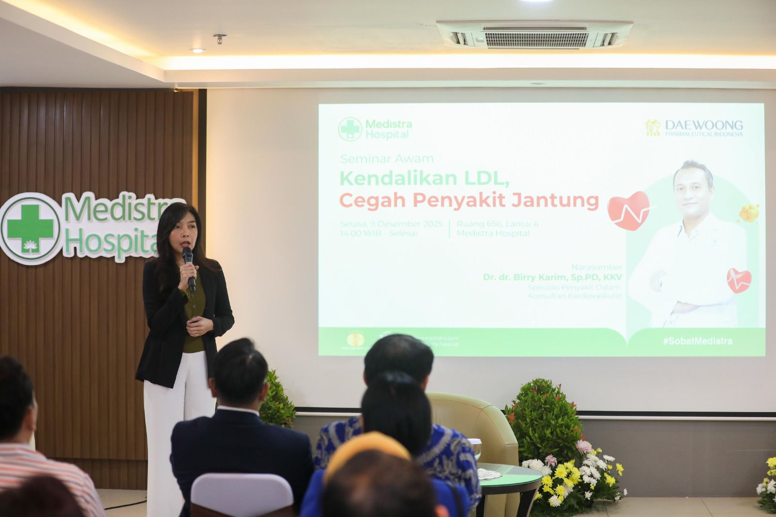dr. Stella Melisa, Chief Medical Officer Daewoong Pharmaceutical Indonesia.