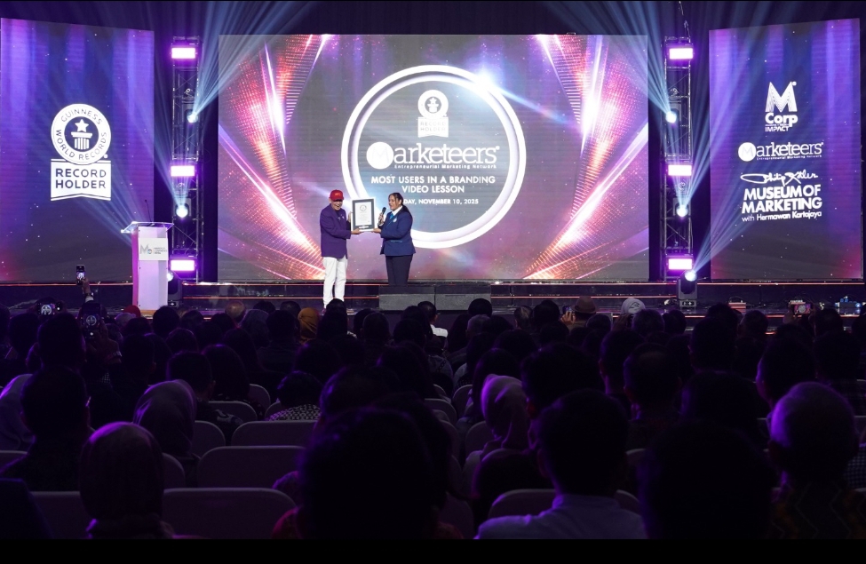 Hermawan Kartajaya Raih Guinness World Records di MarkPlus Conference 2026