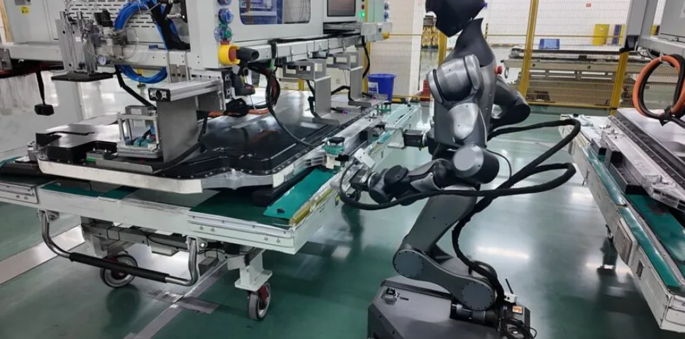 robot humanoid AI