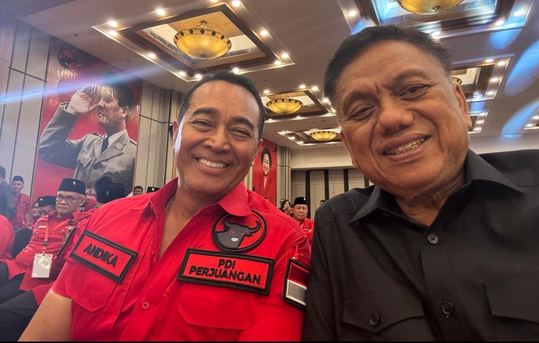 Olly Dondokambey bersama Jenderal TNI Pur Andika Perkasa saat menghadiri Konferda - Konfercab PDIP Jawa Tengah