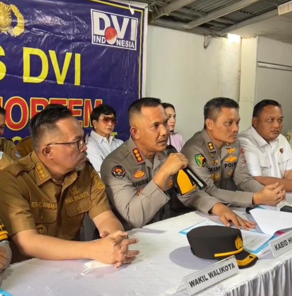 Polda Sulut, Senin (29/12) saat memberikan keterangan terkait kebakaran di Panti Werda Damai, Kota Manado