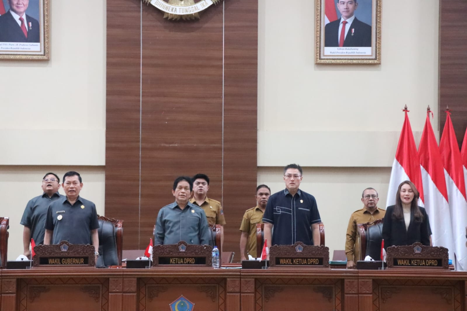 Wagub Victor Mailangkay hadir di rapat paripurna DPRD Sulut, Selasa (6/1), dan membacakan sambutan mewakili Gubernur Sulut.