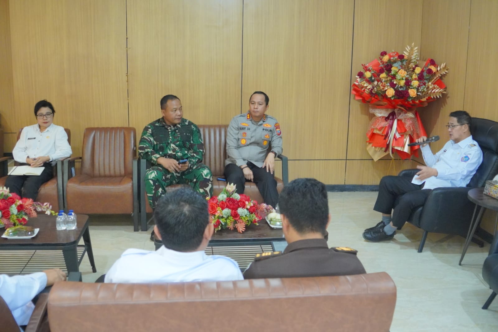Pembukaan pos bantuan bencana Sitaro menjadi salah satu keputusan penting dalam rapat Forkopimda Kota Bitung.(Dok Istimewa)