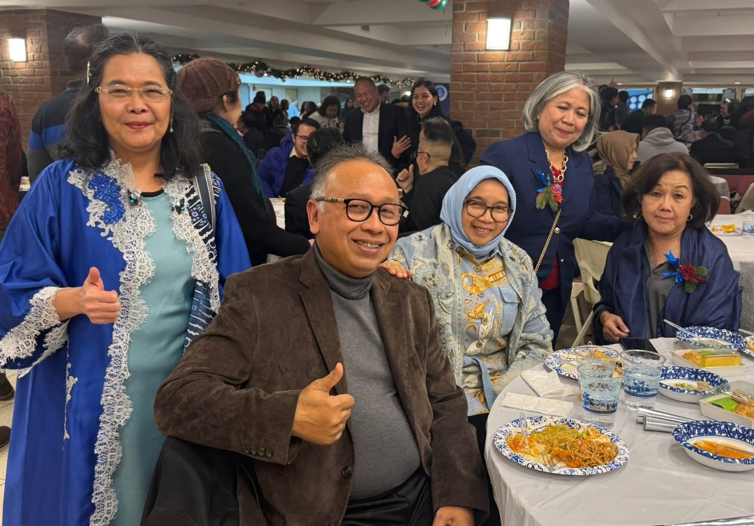 Ibu Kaunang-Purba dan Ibu Joke Malonda-Kaunang juga hadir