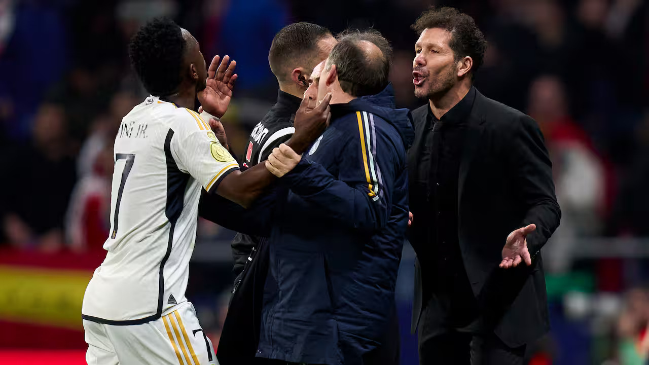 Momen adu mulut Vinicius Jr. dan Diego Simeone