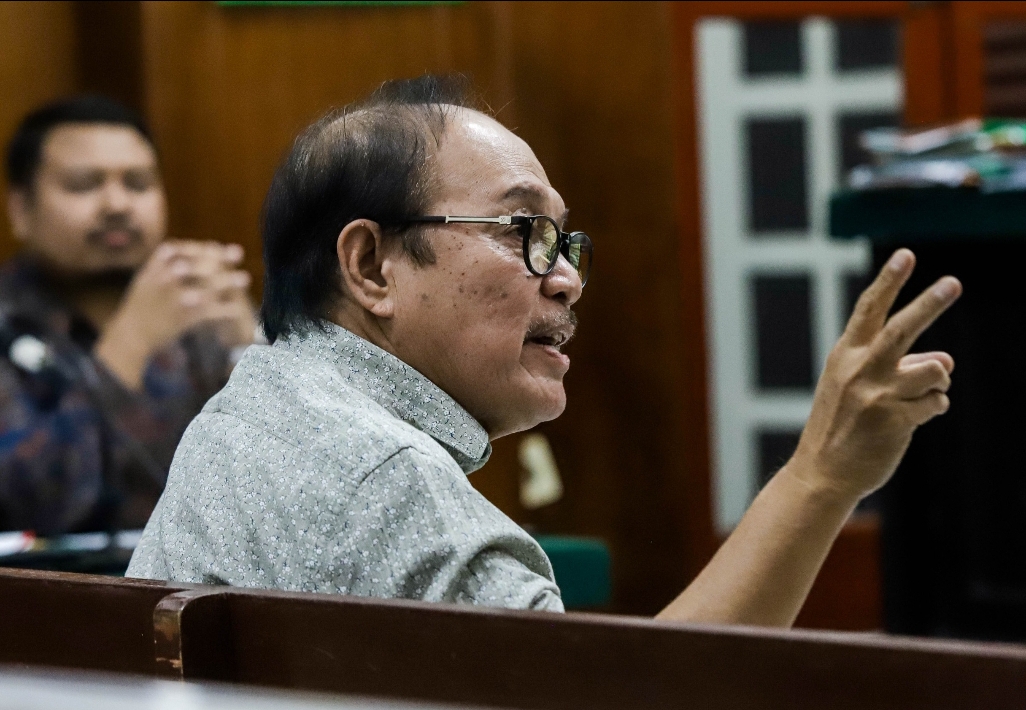Mohammad Yamin, mantan karyawan Jawa Pos yang dihadirkan oleh Dahlan Iskan menyebut bahwa sebenarnya Dahlan sudah menerima dokumen tersebut, namun ditinggal di kantor.
