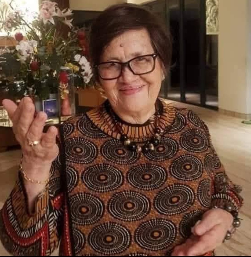 Jacomina Els Karundeng