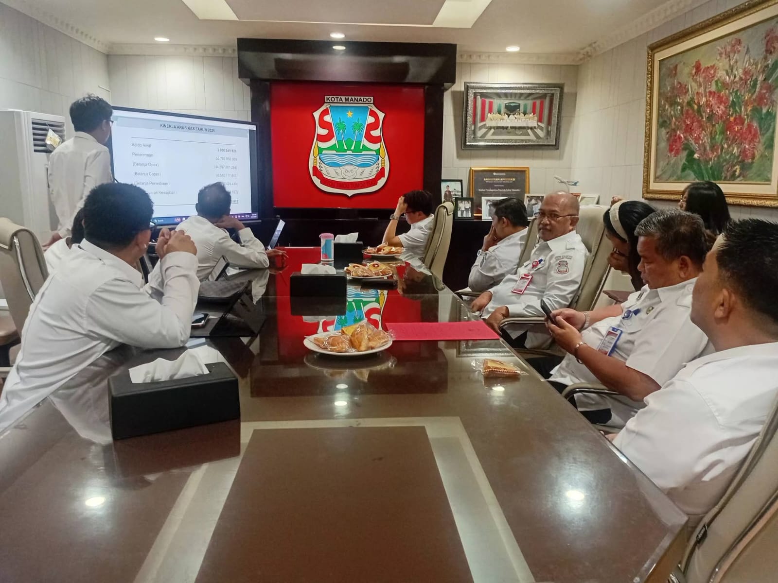 Suasana rapat teknis Wali Kota Manado dengan Jajaran Pimpinan PDAM di ruang kerja, Rabu (21/1)
