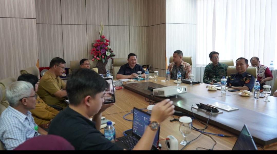 FGD Pengembangan Industri Pengolahan Produk Turunan Kelapa dan Peluang Ekspor Berbasis KUR&rdquo;, yang digelar oleh Manado Post bekerja sama dengan BRI Region 16 Manado pada Selasa, 3 Februari 2026.