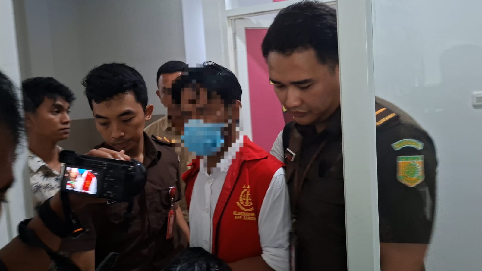 PROSES HUKUM: Kejari Kepulauan Sangihe kembali menetapkan satu tersangka baru, yakni AS.