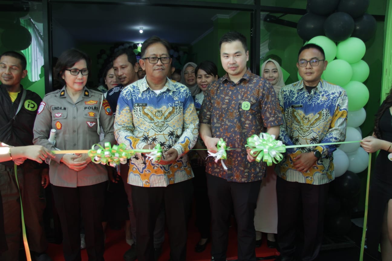 Peresmian inDrive Driver Lounge di Manado dihadiri perwakilan Polda Sulut dan Pemprov Sulut bersama Rio Aristo selaku Country Manager inDrive Indonesia.