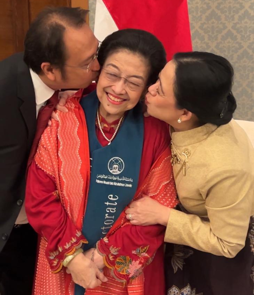 Megawati bersama Puan dan Prananda