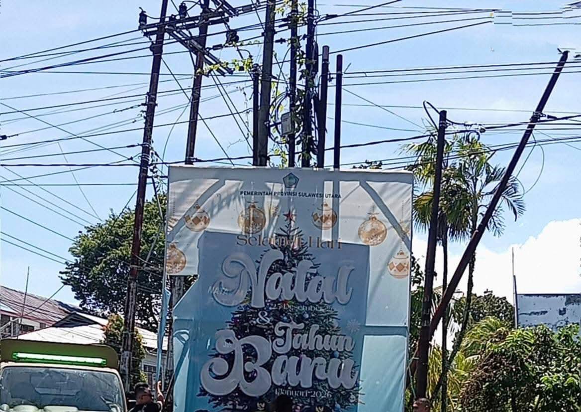Nampak kabel yang terlihat semrawut di salah satu wilayah di Manado yang merusak estetika kota