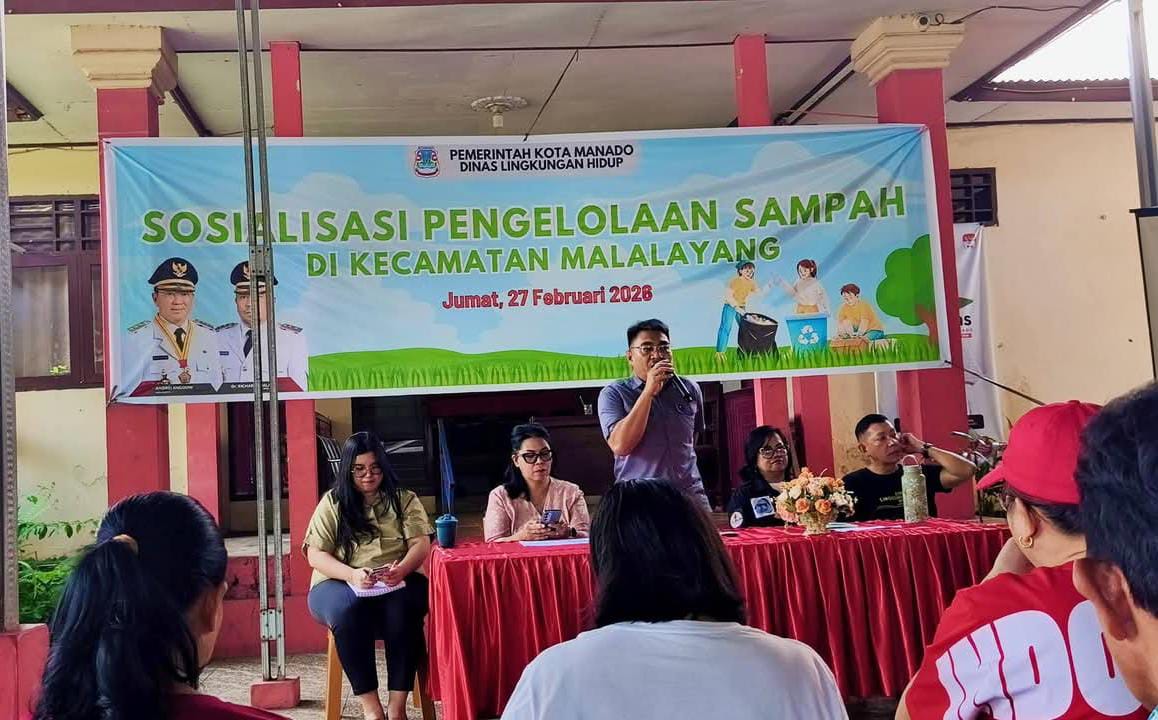 Sosialisasi pemilihan sampah yang dilakukan di Kantor Kecamatan Malalayang belum lama ini kepada masyarakat.