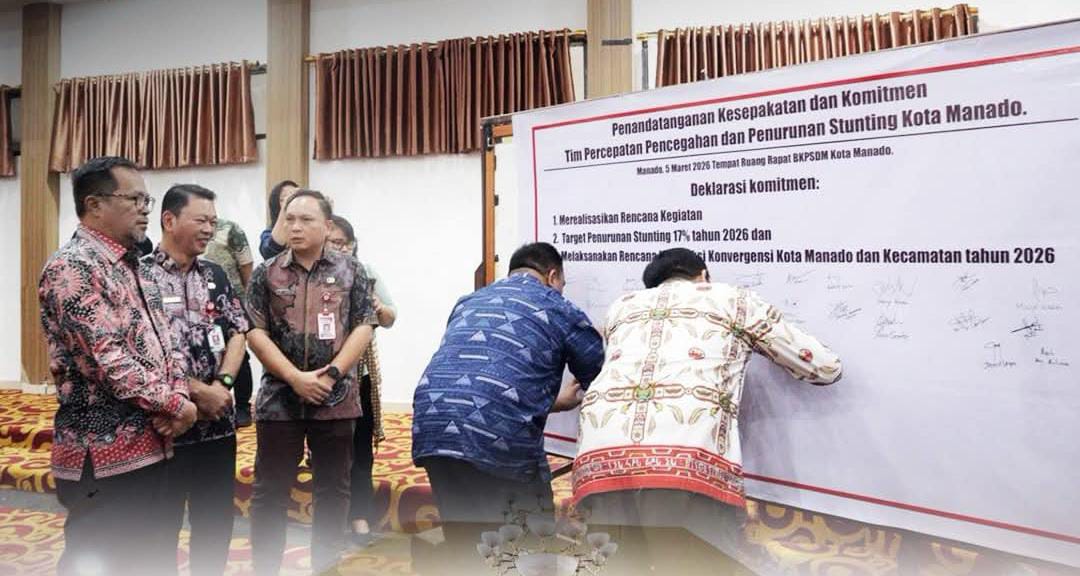 Deklarasi dan penandatanganan komitmen bersama 13 SKPD dan 11 kecamatan dalam upaya penurunan stunting, Kamis (5/3) di Aula BPKSDM Manado.