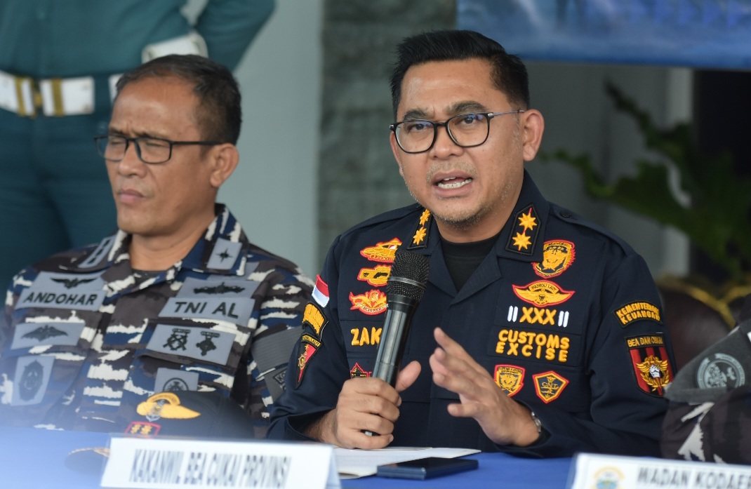 Kepala Kantor Wilayah DJBC Sulawesi Bagian Utara, Zaky Firmansyah saat menberikan penjelasan, Jumat (6/3)