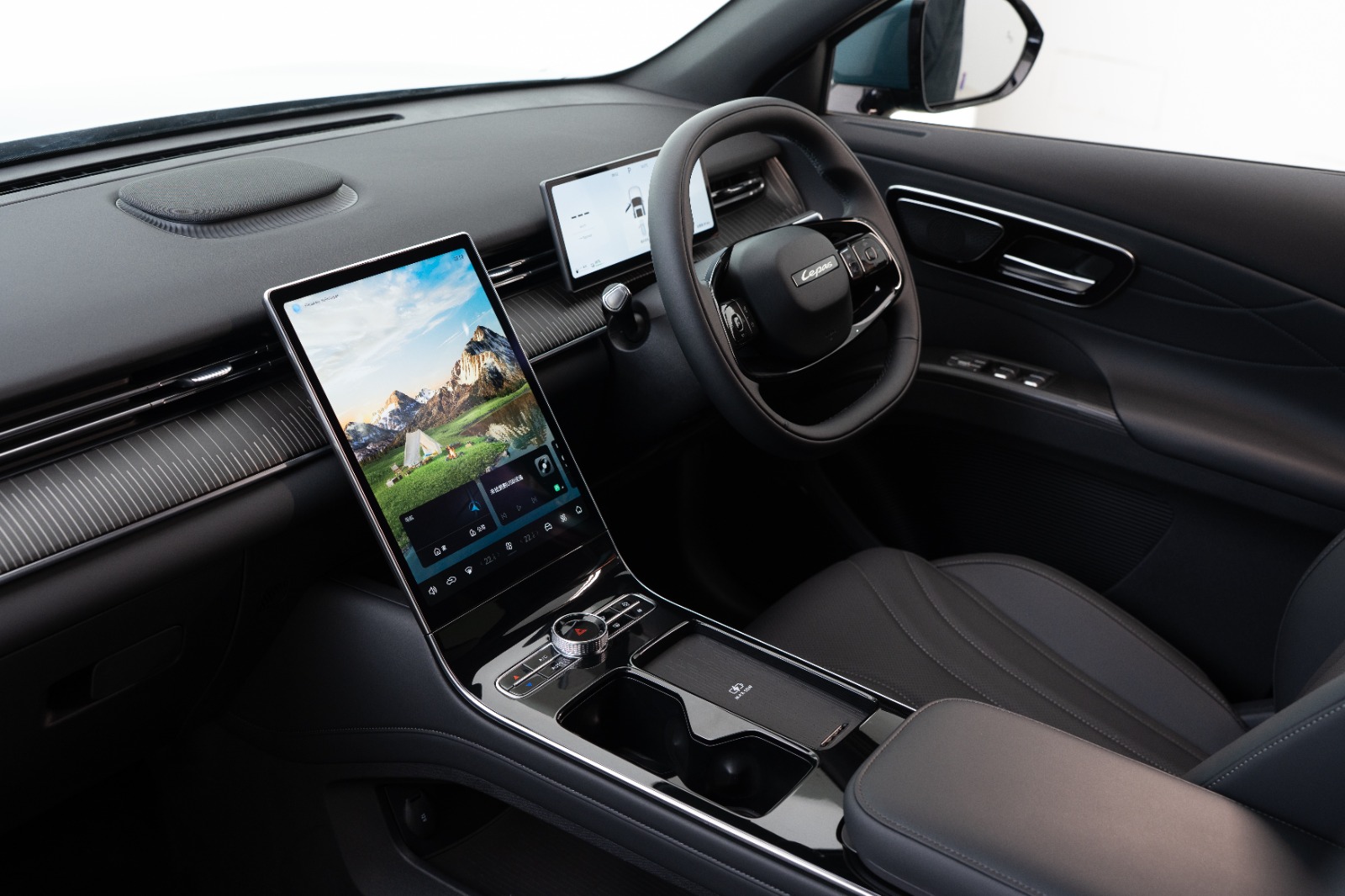 Interior LEPAS L8 