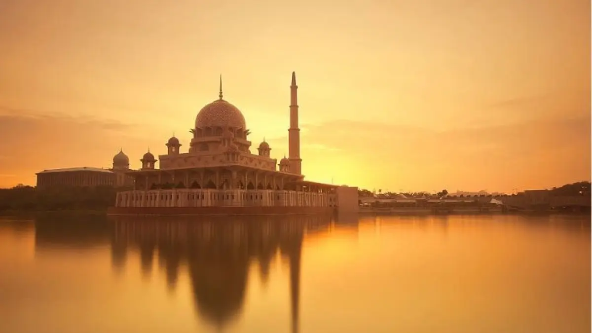 Ramadhan adalah momen istimewa yang perlu disambut dengan persiapan matang, termasuk mengetahui jadwal imsakiyah dan waktu sholat.