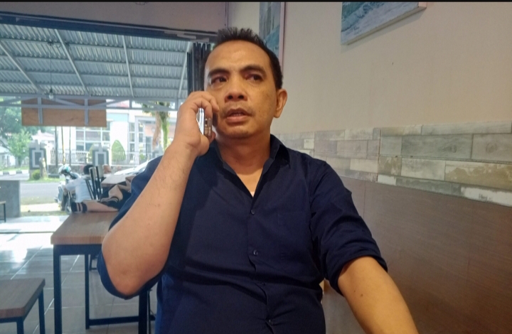 Deslie Sumampouw