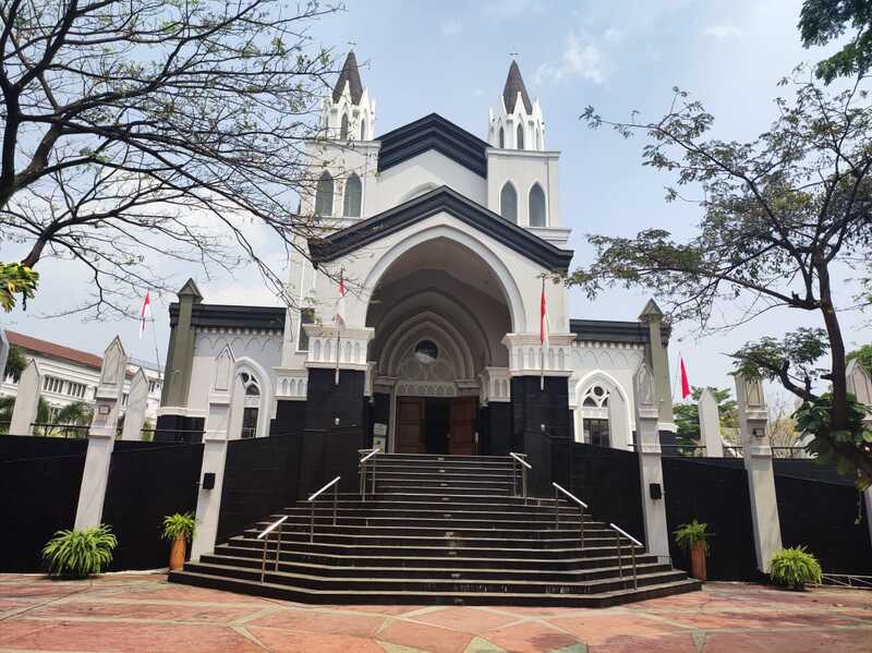 Gereja Katolik Santo Laurensius