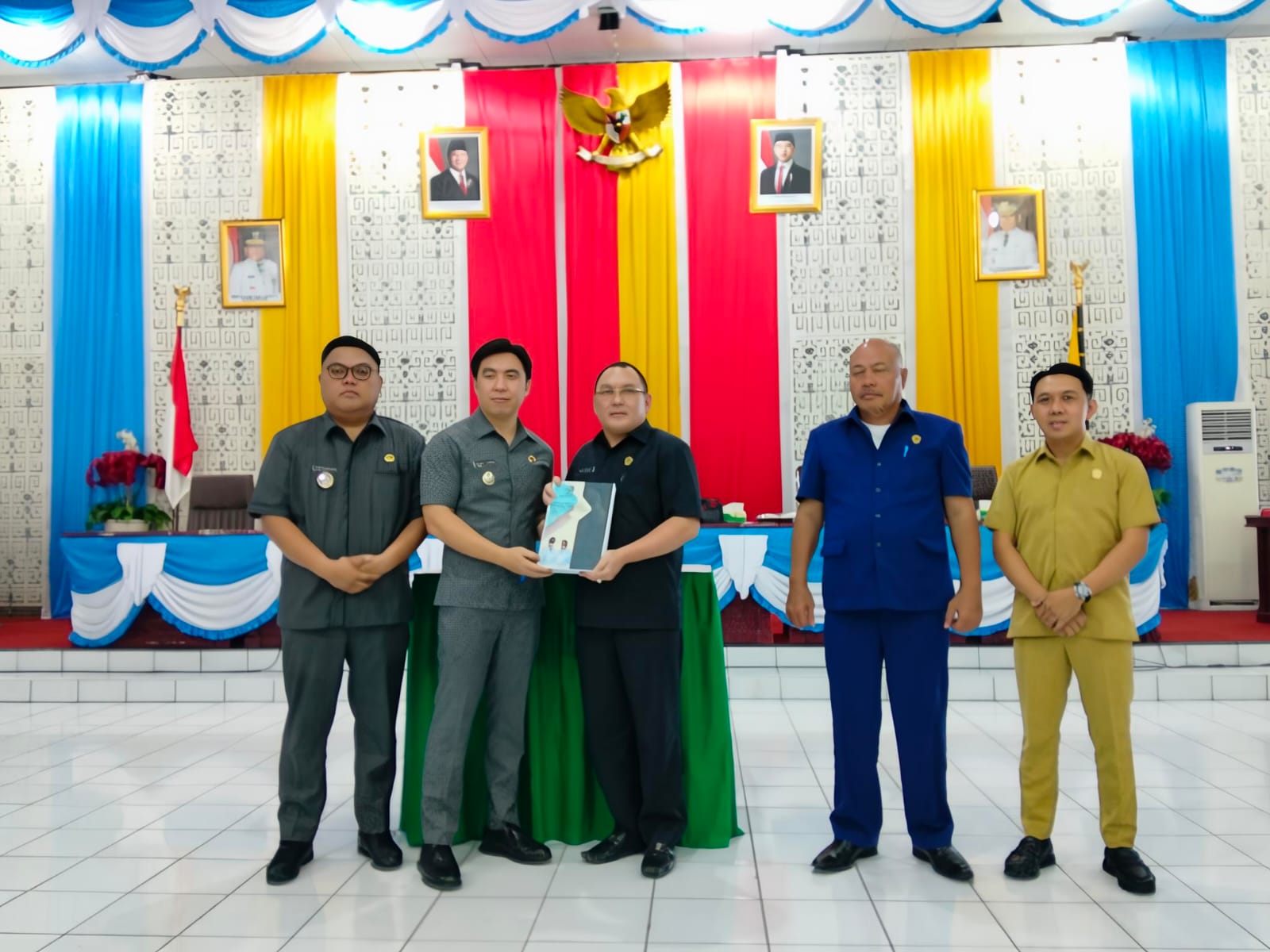 Penyerahan LKPJ Bupati Sangihe Tahun anggaran 2025.