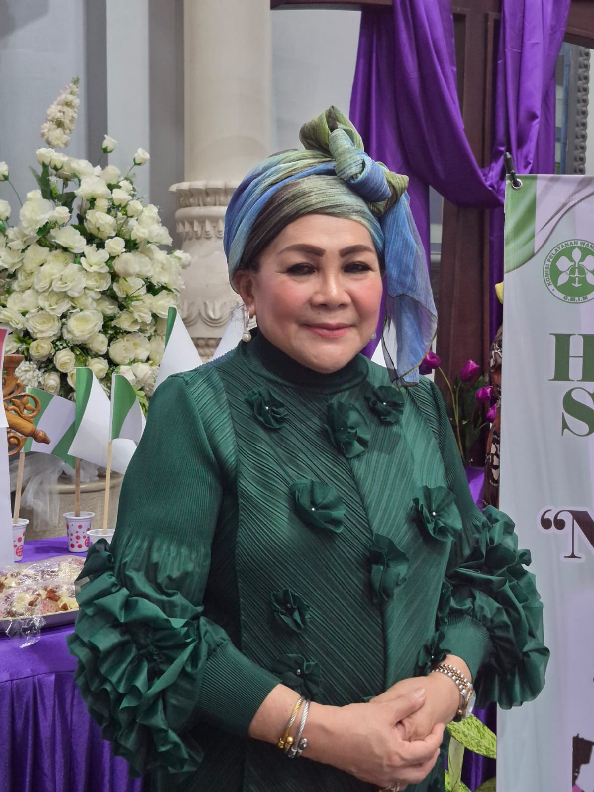 Ketua Komisi Pelayanan Wanita/Kaum Ibu (W/KI) Sinode GMIM Pnt Dra Fenny Roring-Lumanauw SIP
