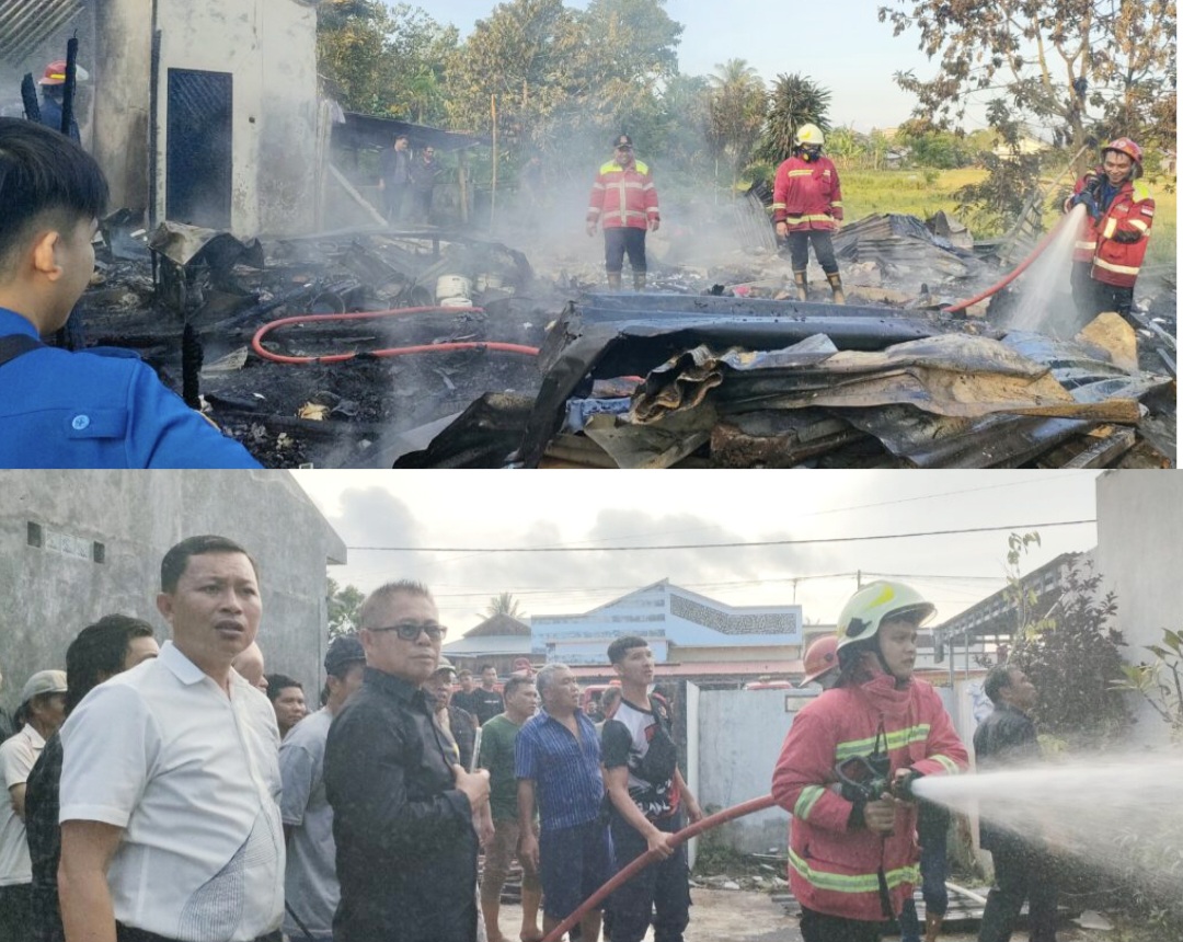 TANGANI: Damkar Minahasa saat menangani kebakara di Desa Liba, Tompaso, Minggu (29/3/2026).
