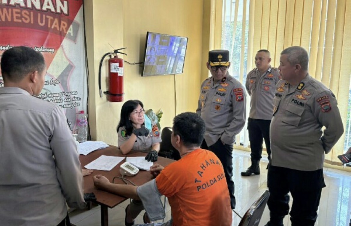 Wakapolda Sulut Pantau Pemeriksaan Kesehatan Rutin Tahanan di Rutan Mapolda