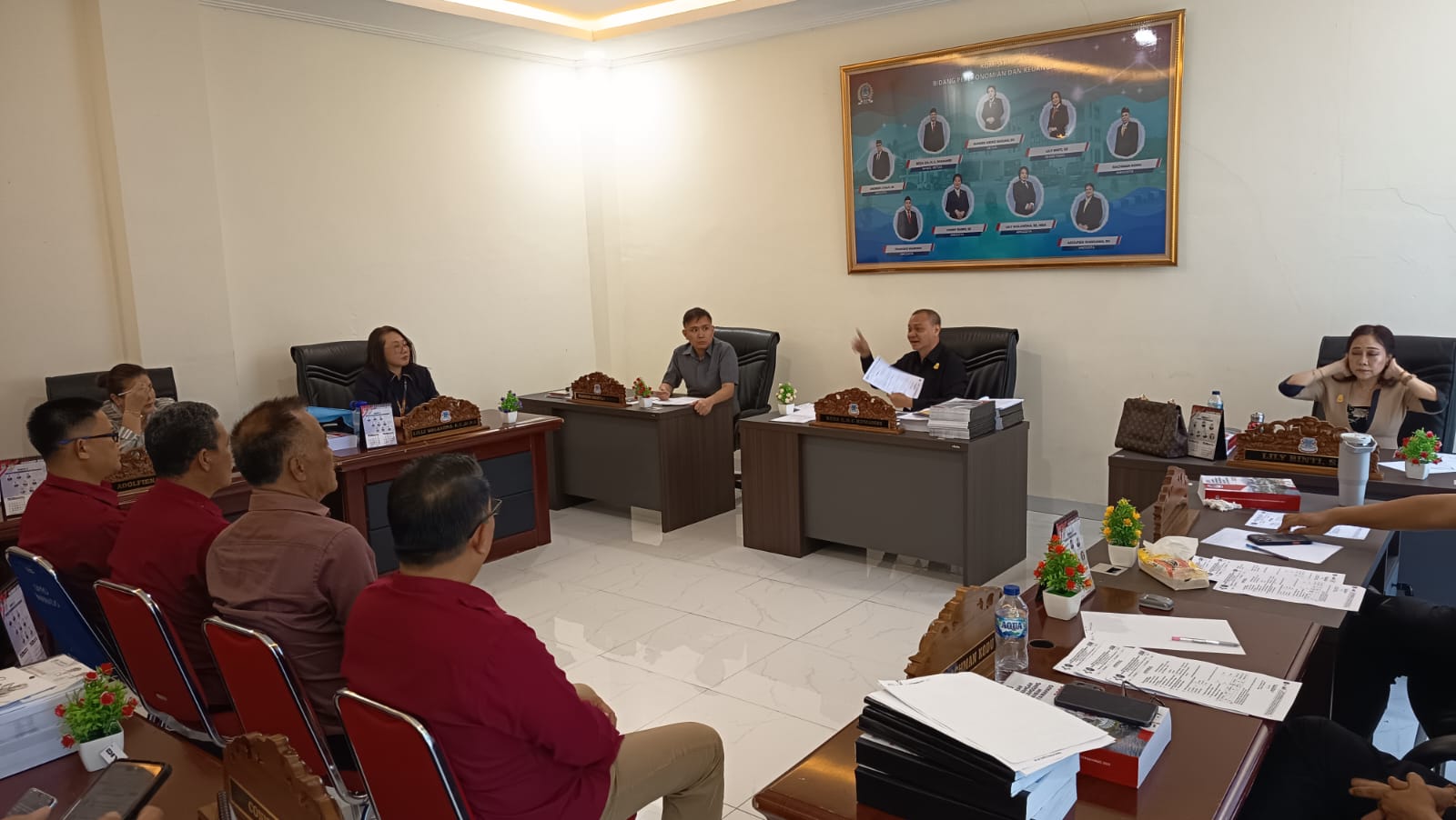 Rapat dengar pendapat Komisi 2 dengan PDAM Manado, Selasa (31/3)