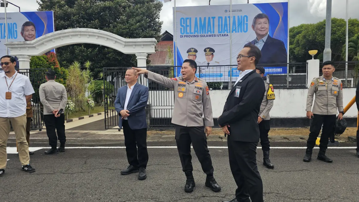 Kapolda Sulut Irjen Roycke Langie dan Komisaris PT Angkasa Pura Indonesia Tinjau VVIP Bandara Jelang Paskah Nasional 2026