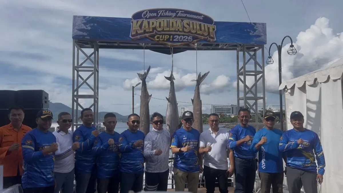 Wakapolda Sulut Brigjen Pol Awi Setiyono bersama forkopimda daerah, usai turnamen