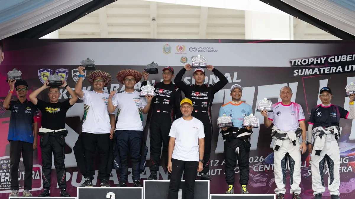 Ryan Nirwan dan Adi Indiarto bawa GR Yaris Rally2 juara umum Kejurnas Sprint Rally 2026 Seri 1, sekaligus mengukuhkan dominasi Toyota di dua kelas bergengsi.