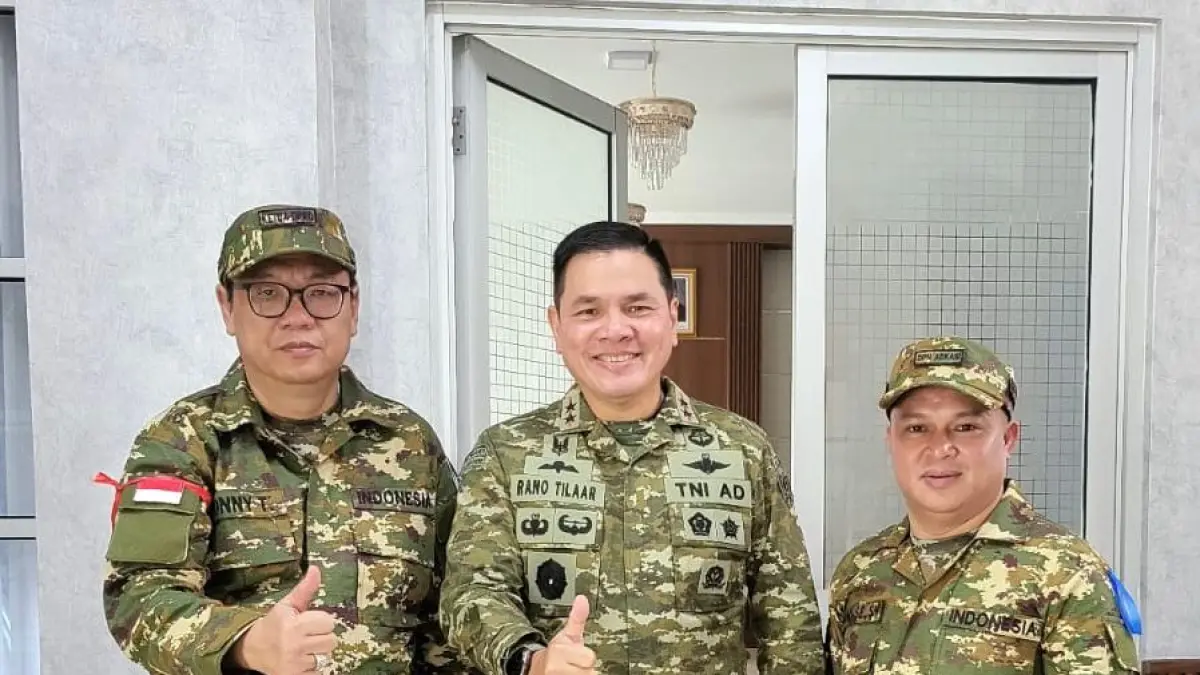 KOLABORASI: Ketua DPRD Bolmong Tonny Tumbelaka bersama Wakil Ketua DPRD Bolmong Sulhan Manggabarani bersama Rano Tilaar di Magelang