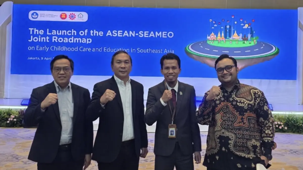 Kepala BPMP Sulut Febry Dien (dua dari kiri) saat menghadiri acara peluncuran ASEAN-SEAMEO Joint Roadmap on Early Childhood Care and Education di Jakarta.