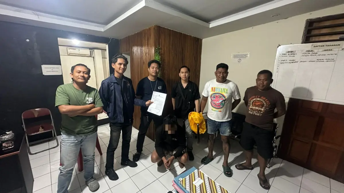 Pelaku diamankan di Polsek Aertembaga.(Dok Istimewa)