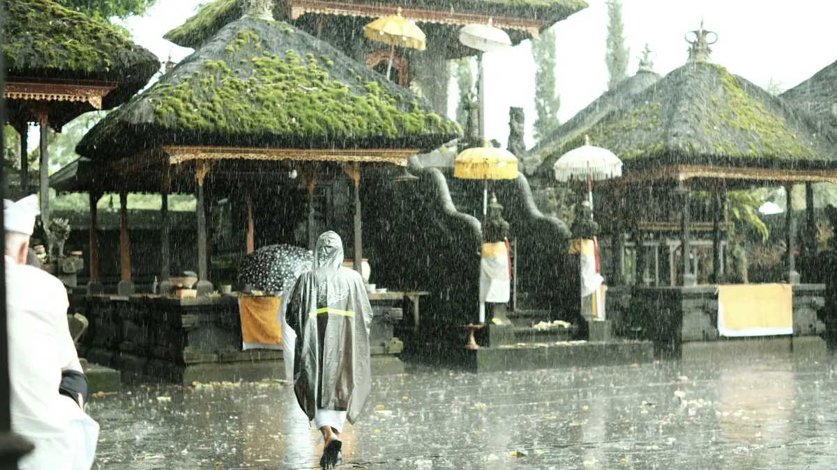 Ilustrasi, Hujan di Bali (Unplash/Aditya Nara)